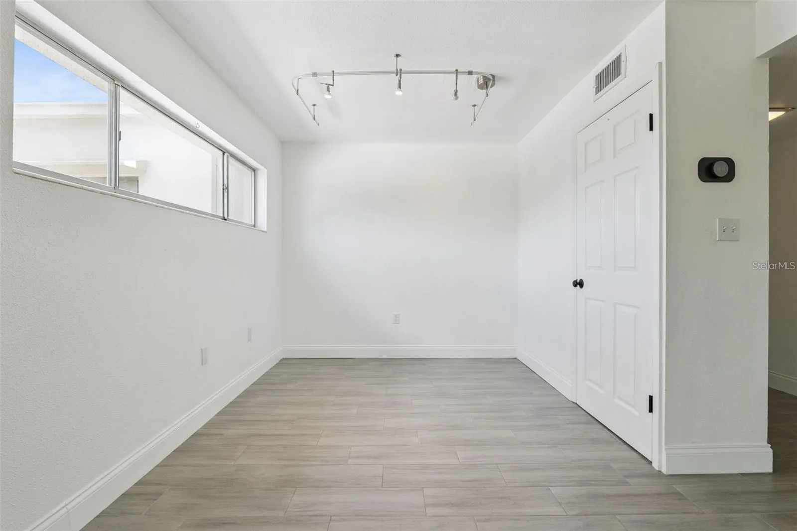 1100 DELANEY AVE #F500, photo 5