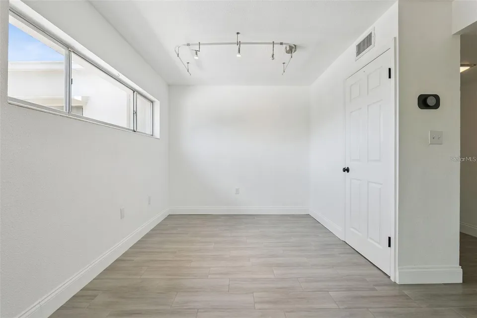 1100 DELANEY AVE #F500, photo 5