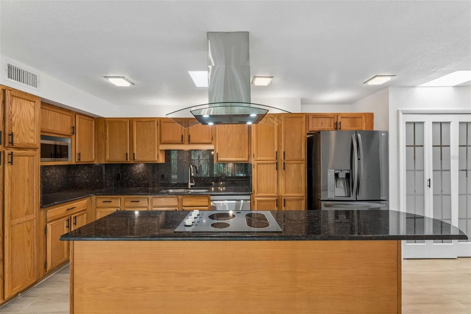 1100 DELANEY AVE #F500, photo 14