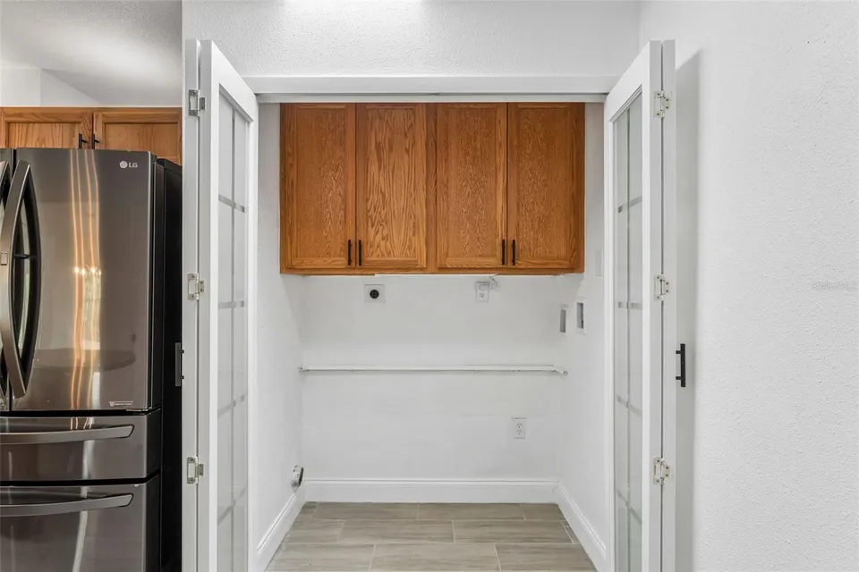 1100 DELANEY AVE #F500, photo 17