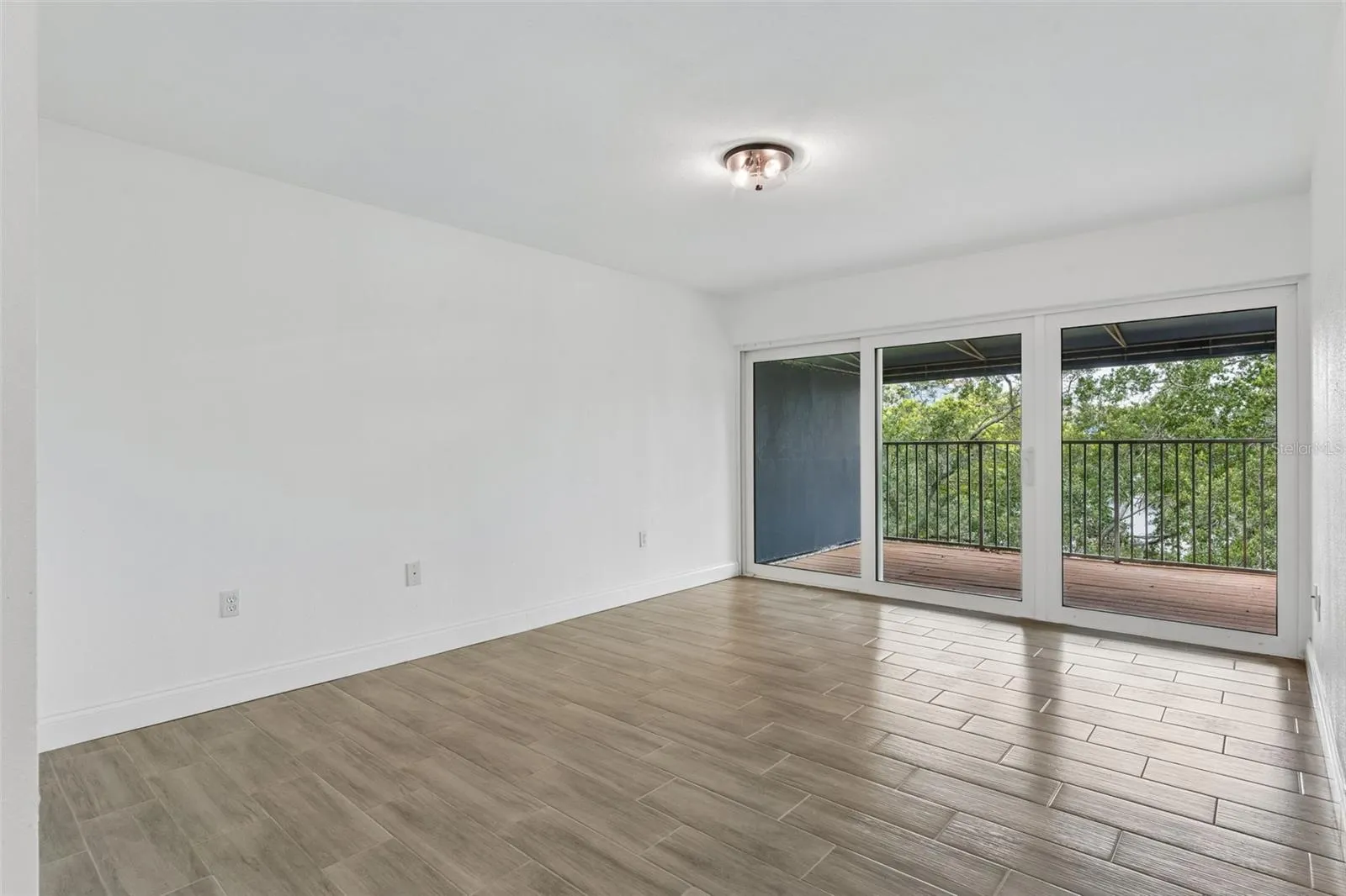 1100 DELANEY AVE #F500, photo 18