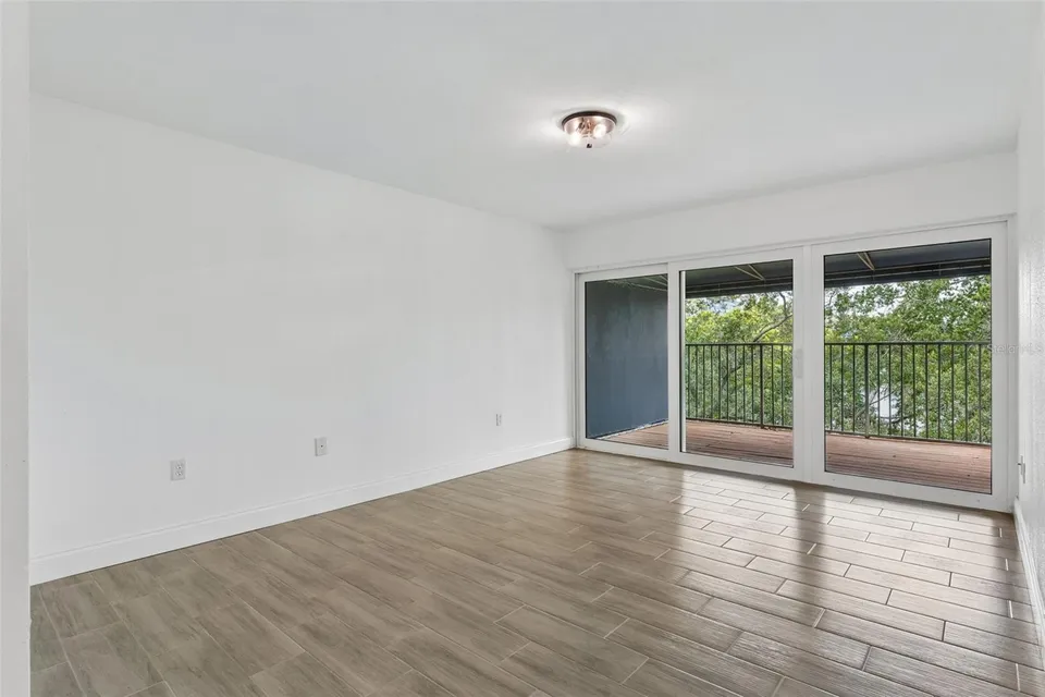 1100 DELANEY AVE #F500, photo 18