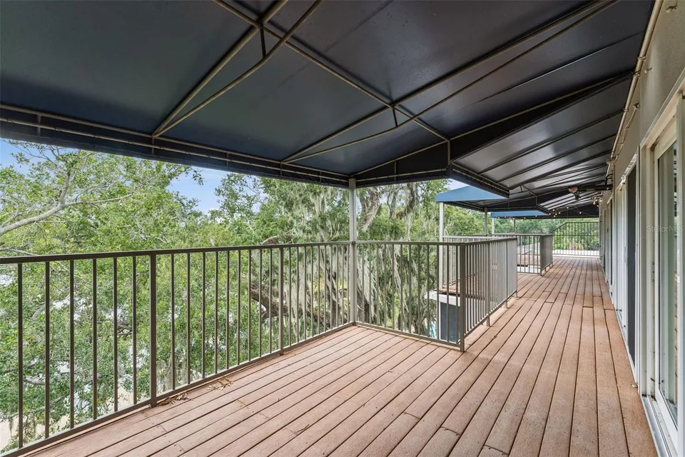 1100 DELANEY AVE #F500, photo 21