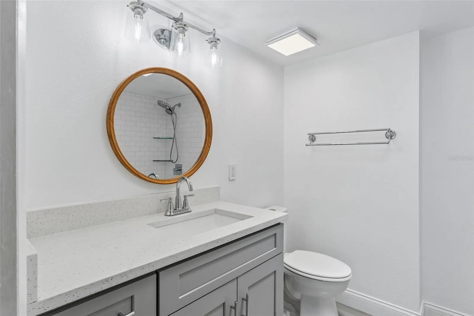 1100 DELANEY AVE #F500, photo 31