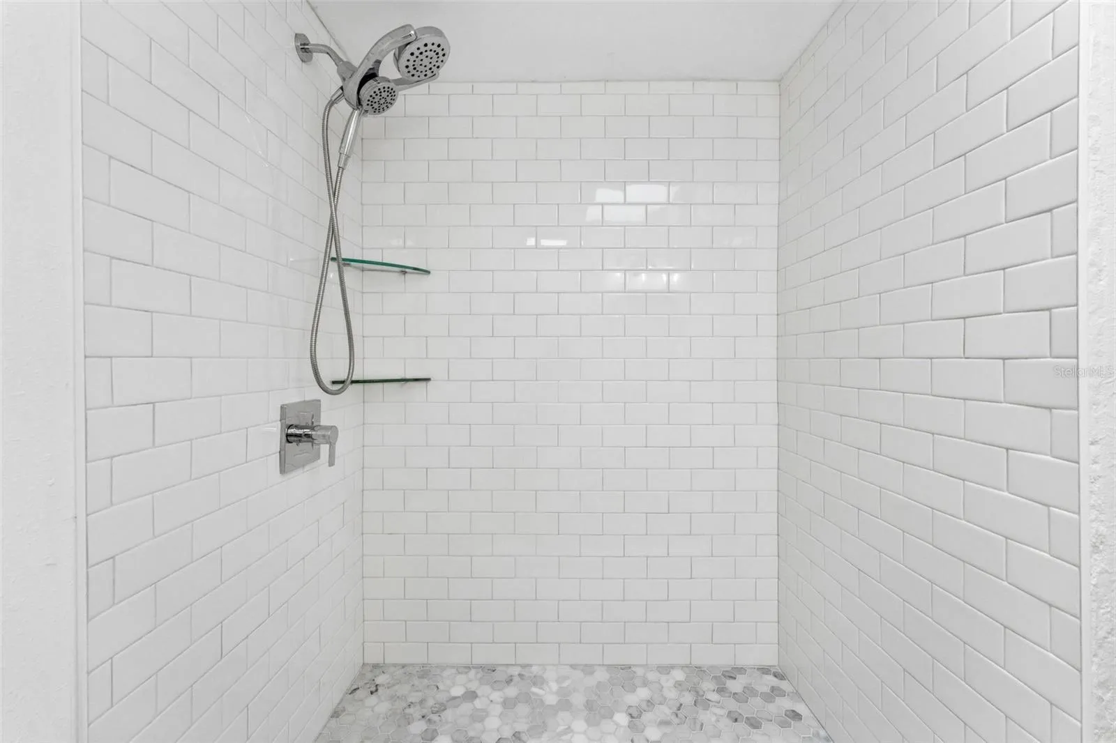 1100 DELANEY AVE #F500, photo 32