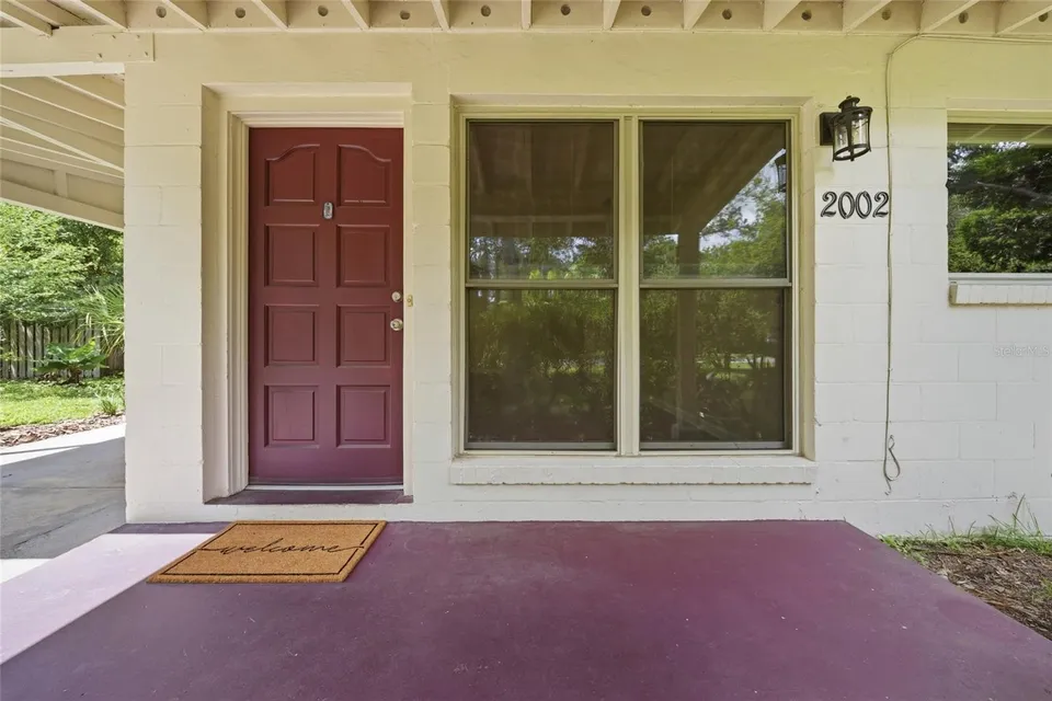 2002 NE 7TH ST, photo 2