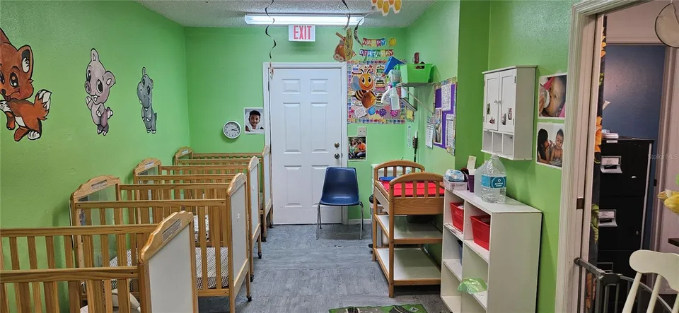 229 AVENUE K SE, photo 5