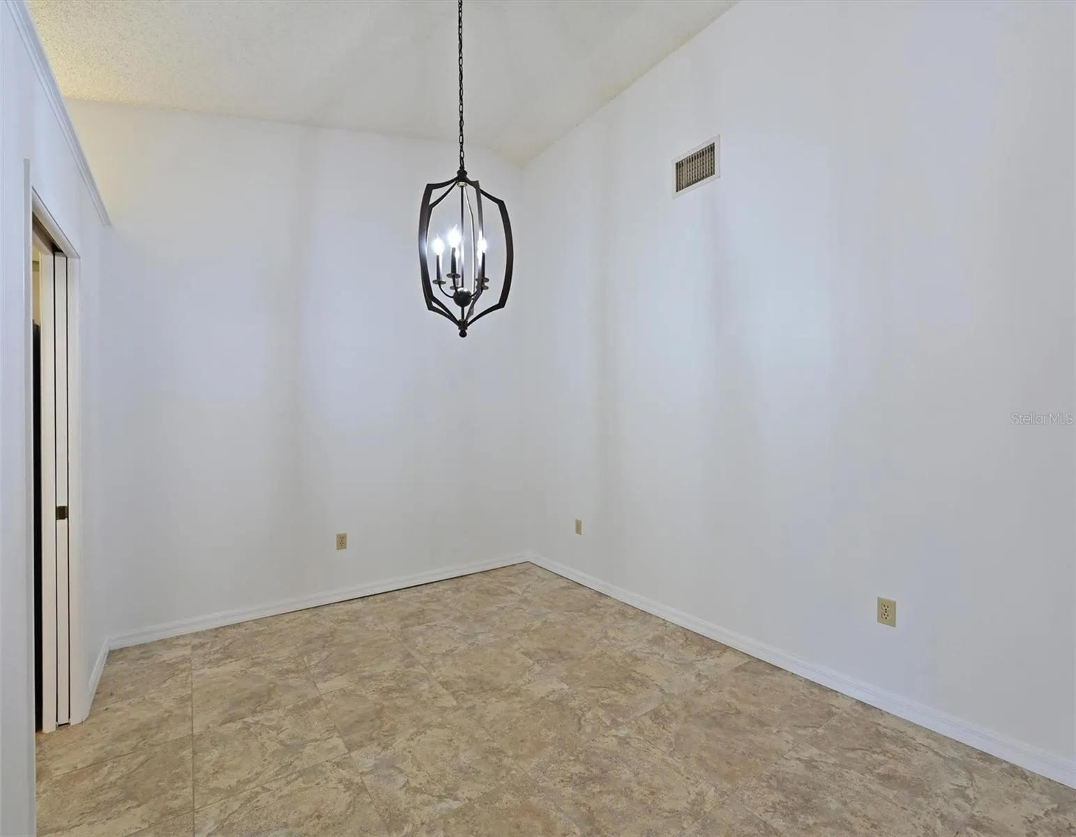 5506 37TH ST E #4, photo 8