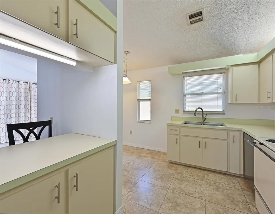 5506 37TH ST E #4, photo 11