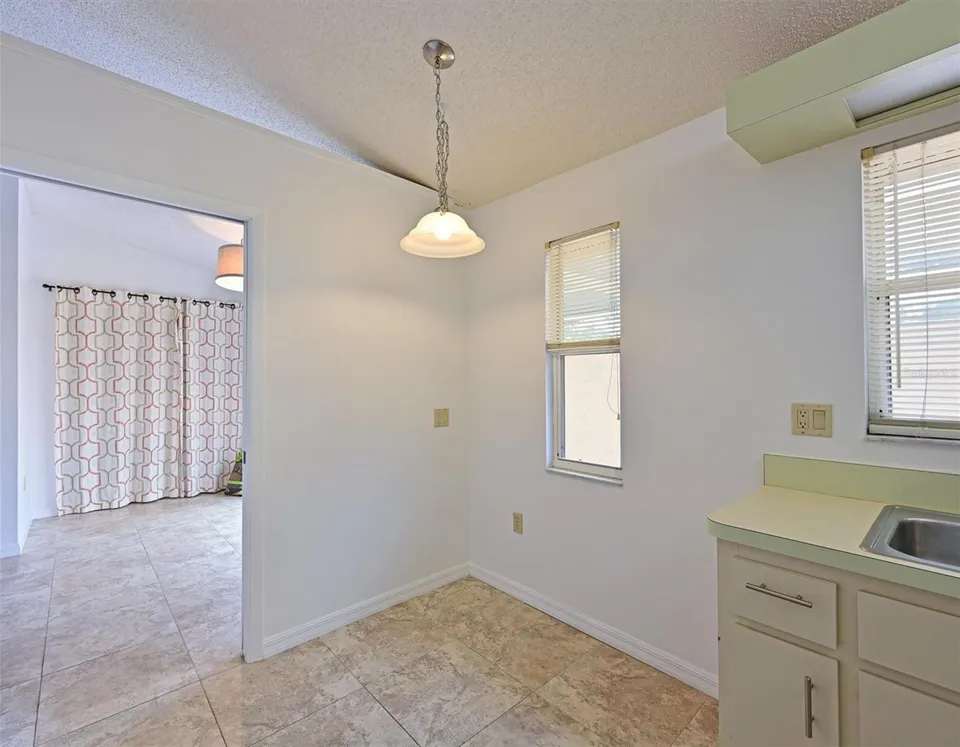 5506 37TH ST E #4, photo 14