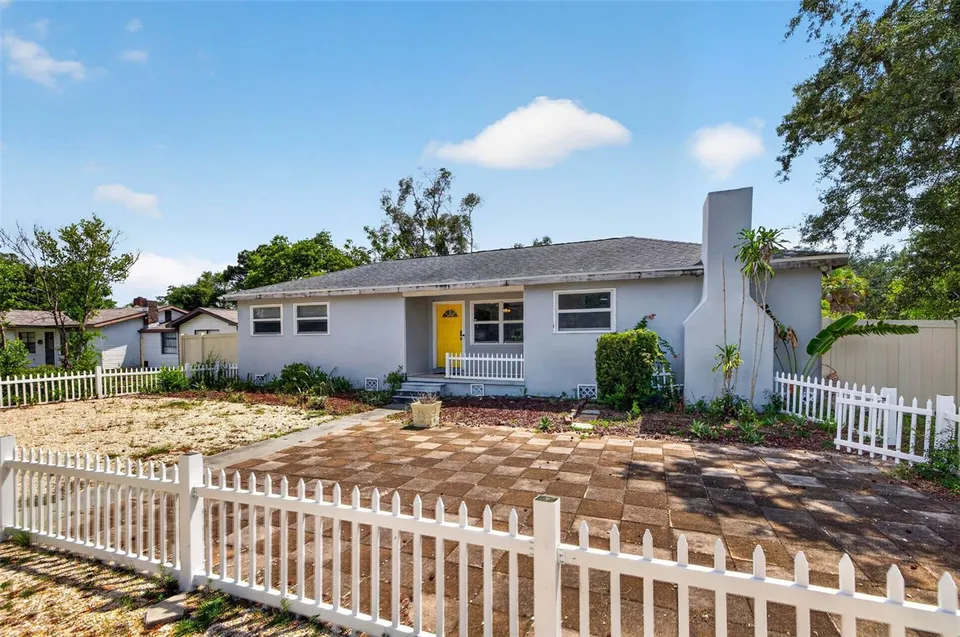 166 PINELLAS WAY N, photo 1