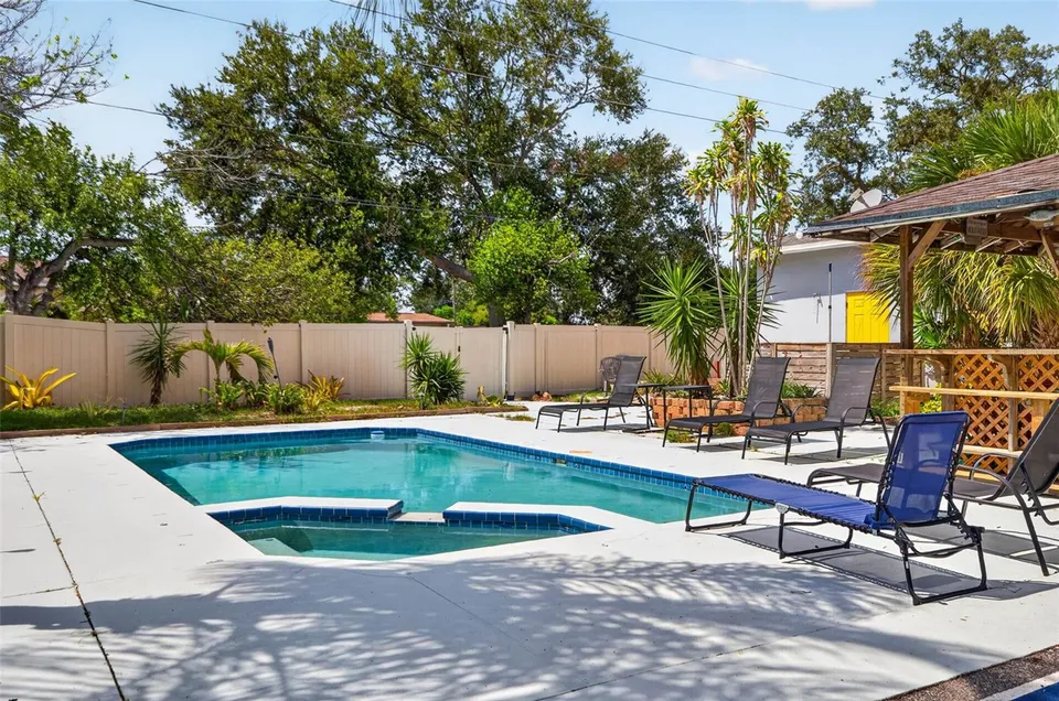 166 PINELLAS WAY N, photo 2