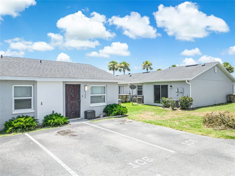 106 LAKE VILLA WAY, photo 2