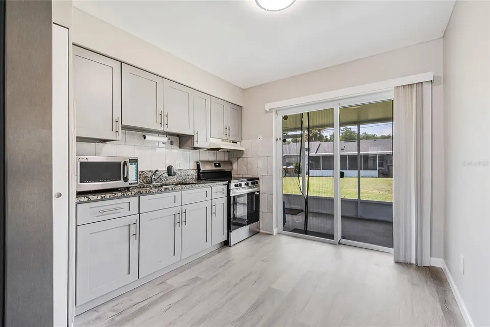 106 LAKE VILLA WAY, photo 6