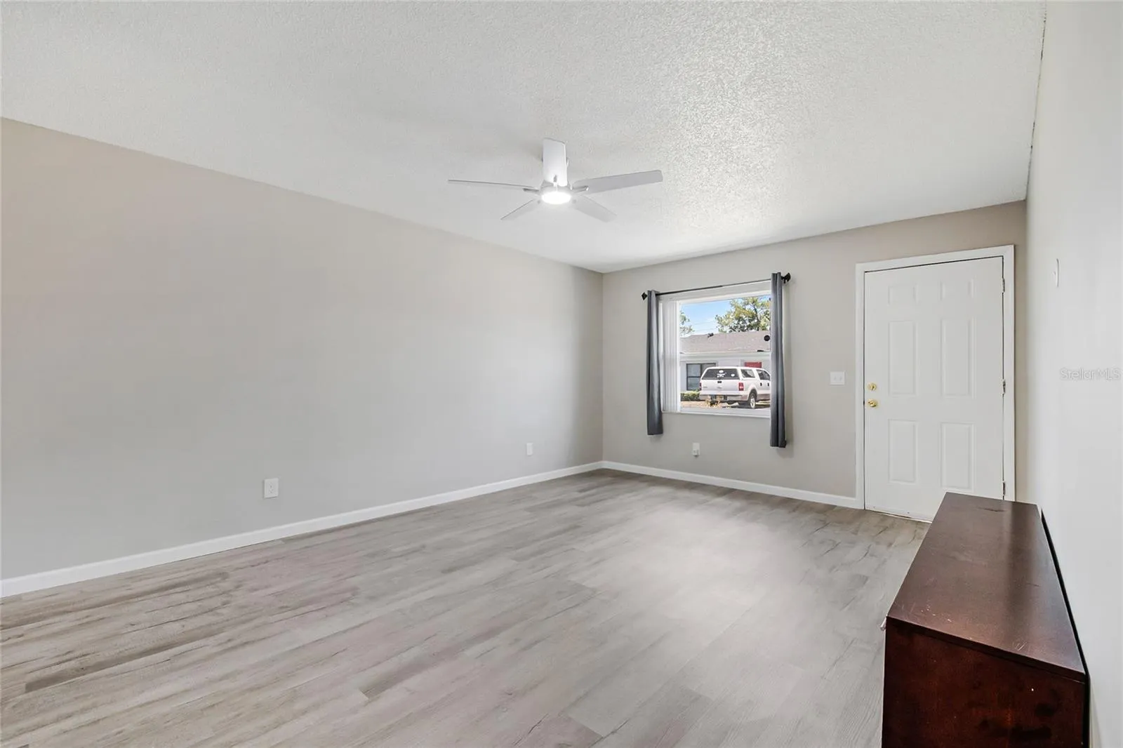106 LAKE VILLA WAY, photo 8