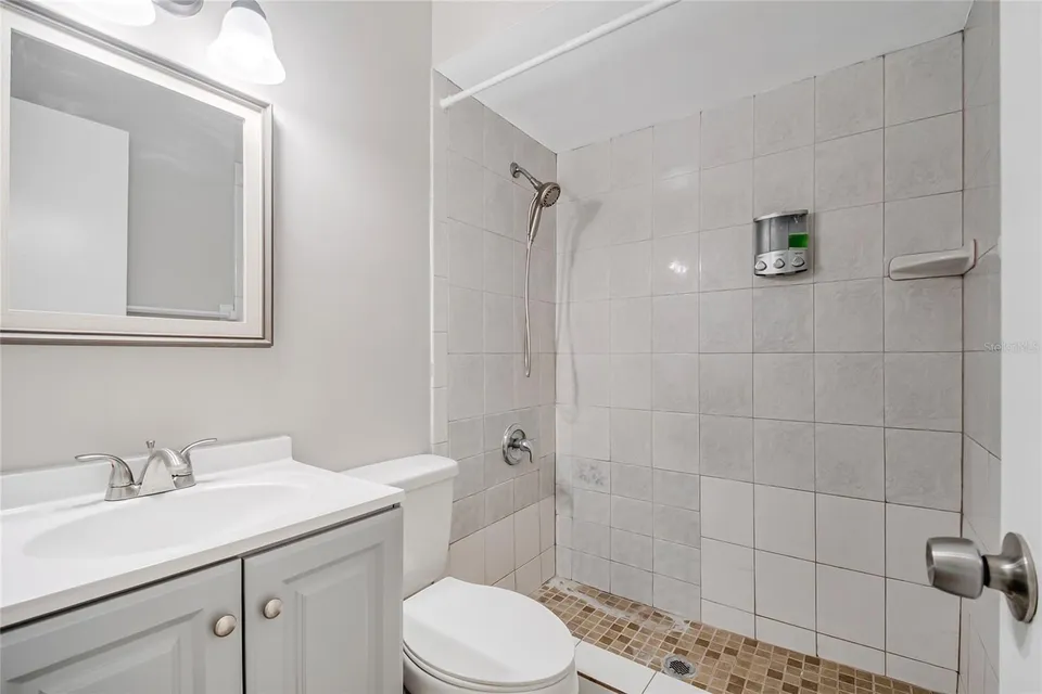 106 LAKE VILLA WAY, photo 19