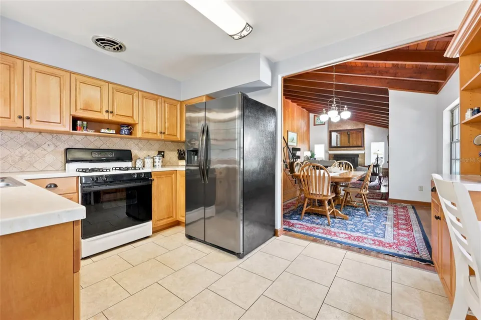 2817 NW 31ST AVE, photo 8