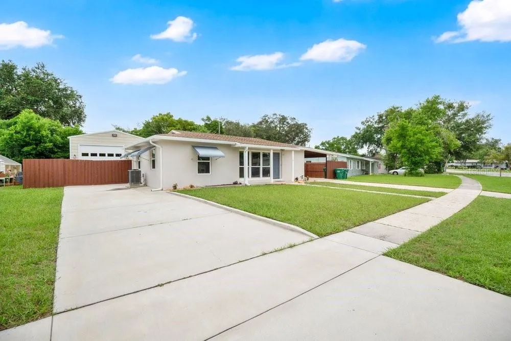 1109 COBBLESTONE AVE, photo 10