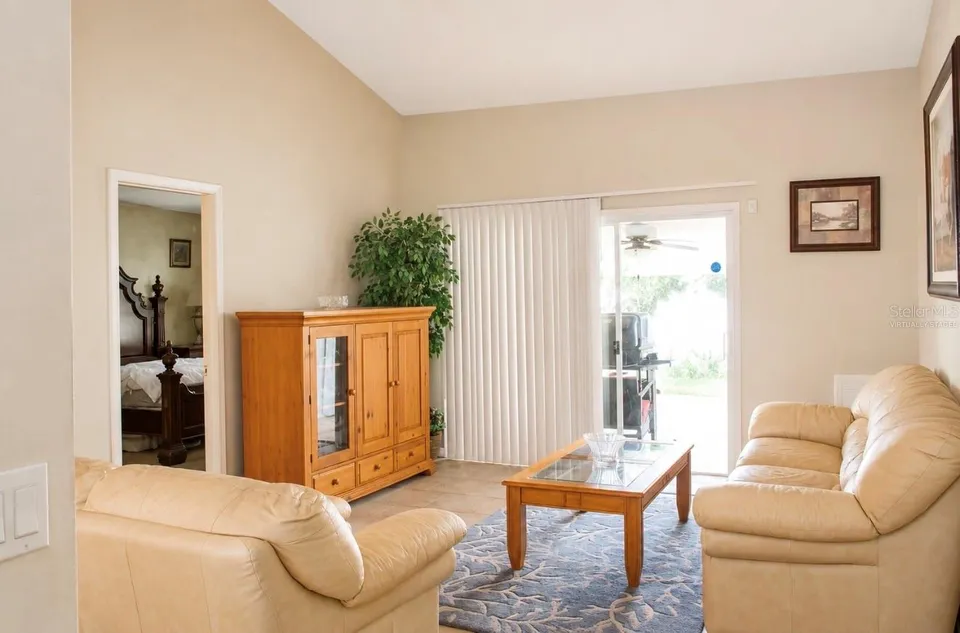 7717 MITCHELL RANCH RD, photo 5