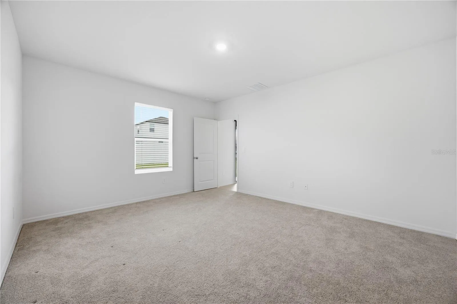 641 BALD CYPRESS DR, photo 13