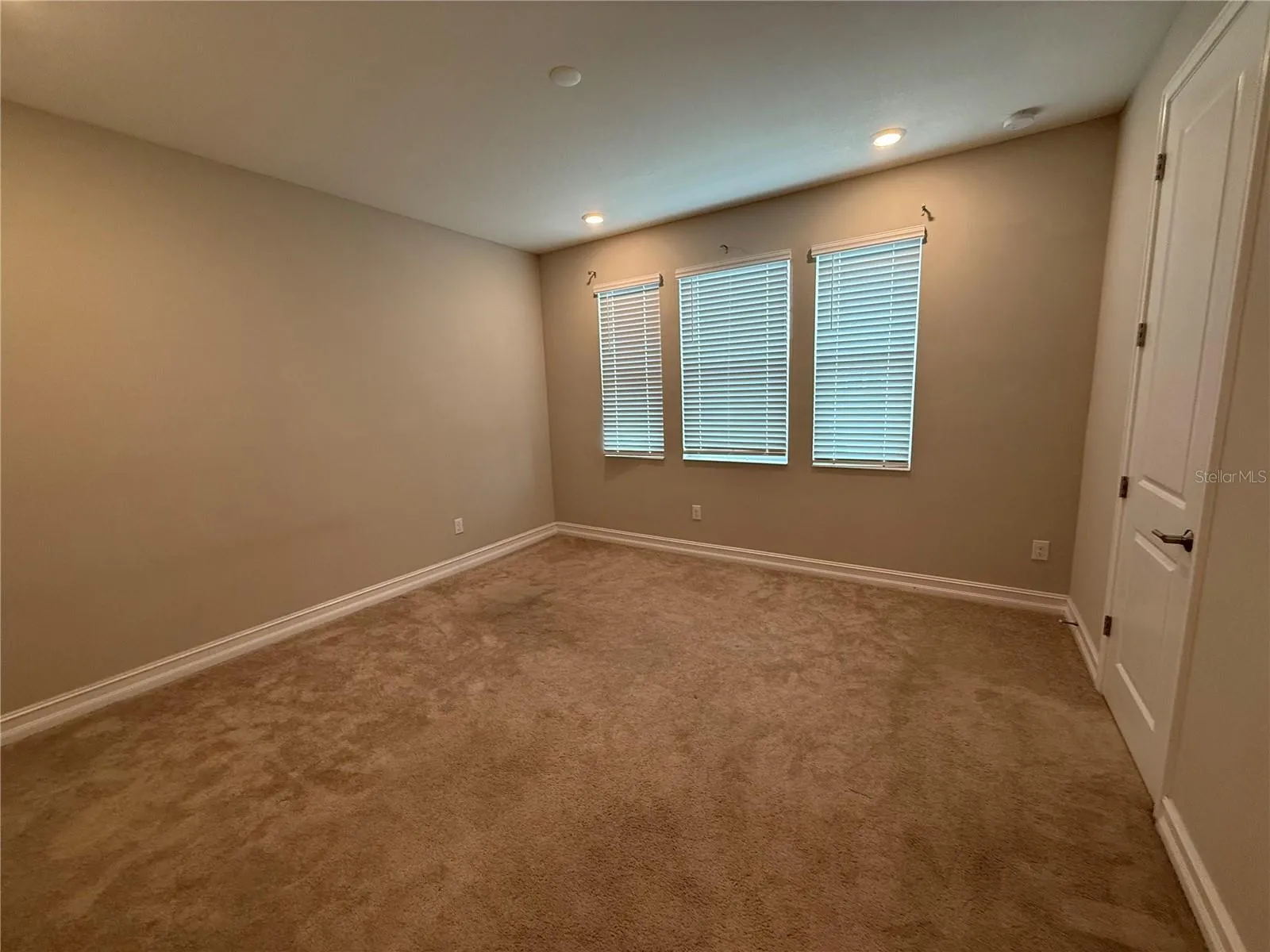 4599 ALMADA LN, photo 33