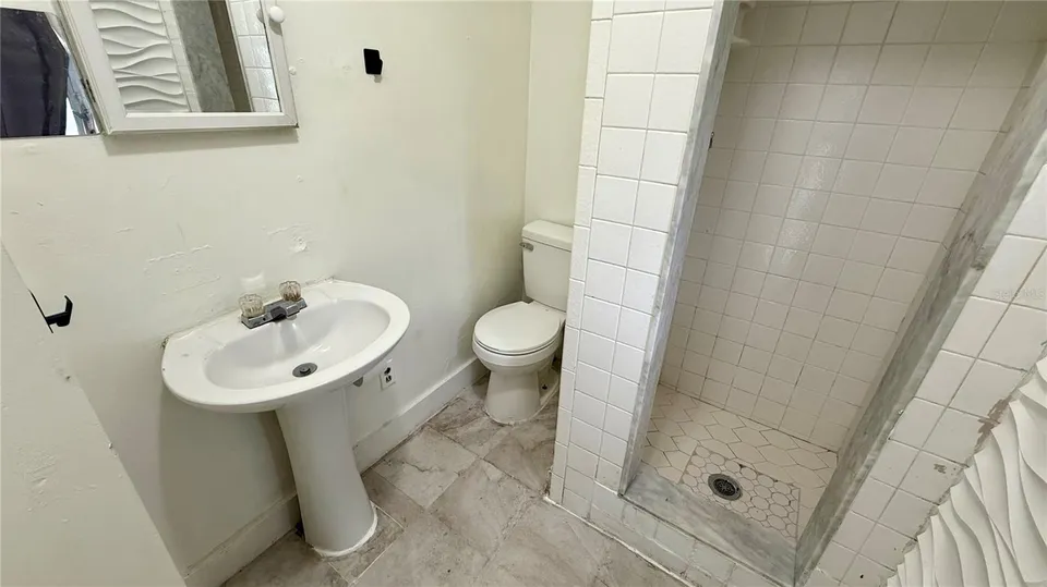 202 E POLK ST, photo 10