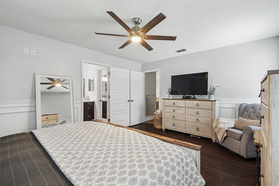107 BURROUGHS DR, photo 21