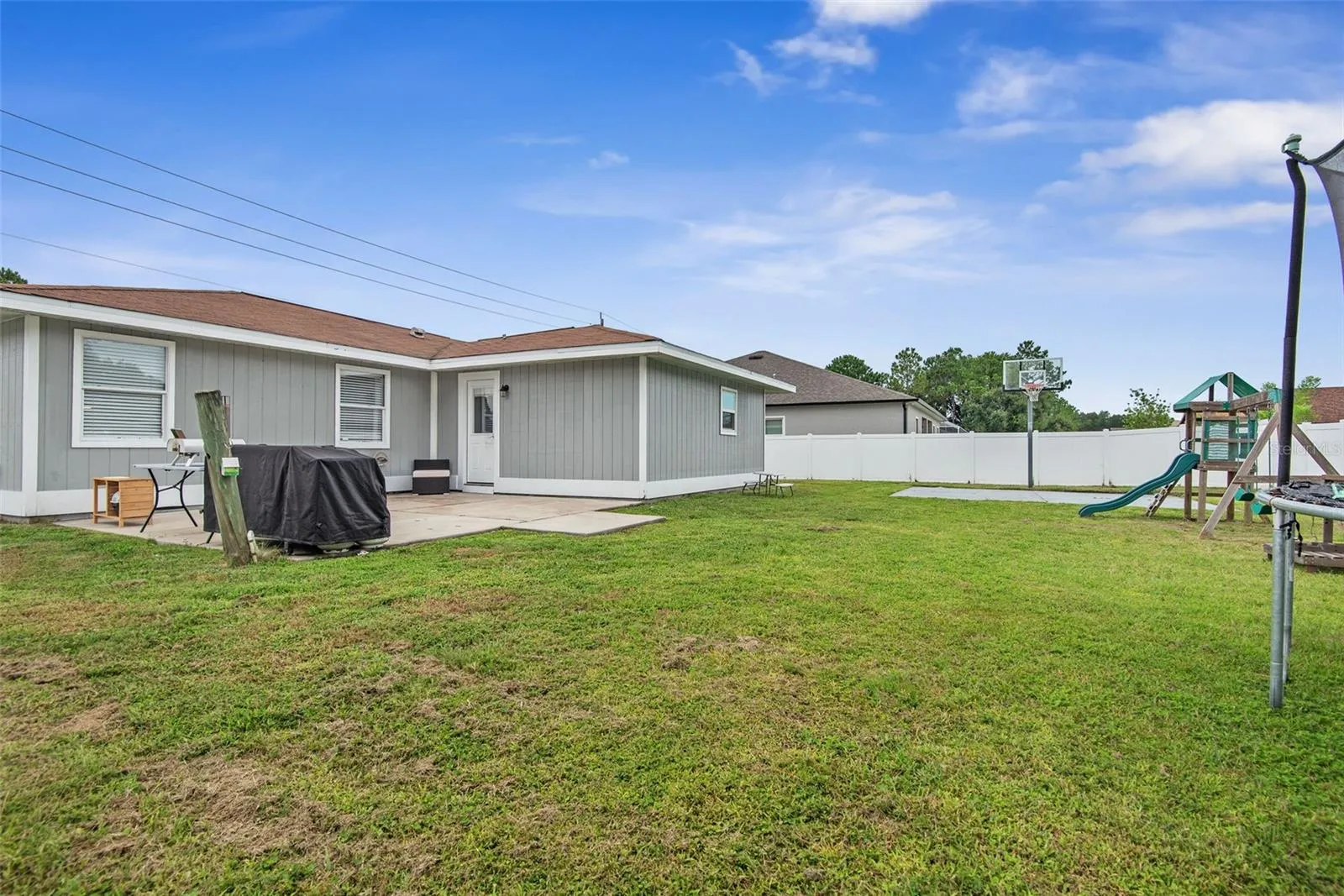 107 BURROUGHS DR, photo 32