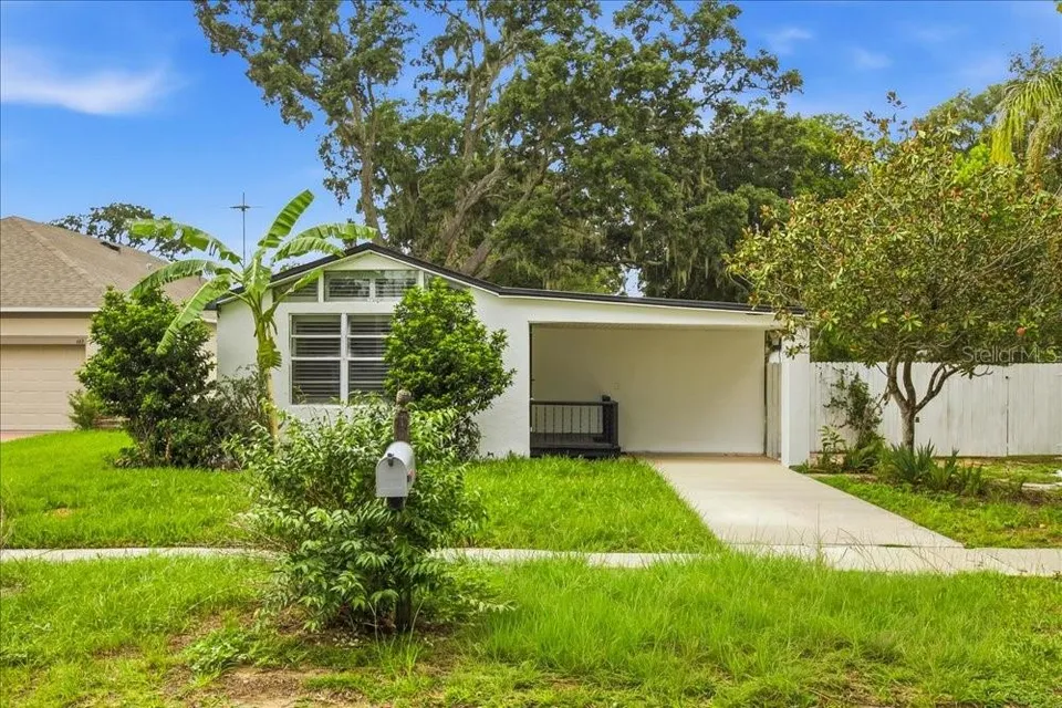 171 STANLEY BELL DR, photo 2
