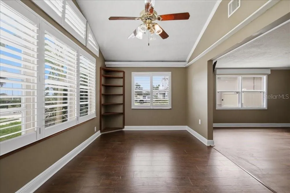 171 STANLEY BELL DR, photo 5