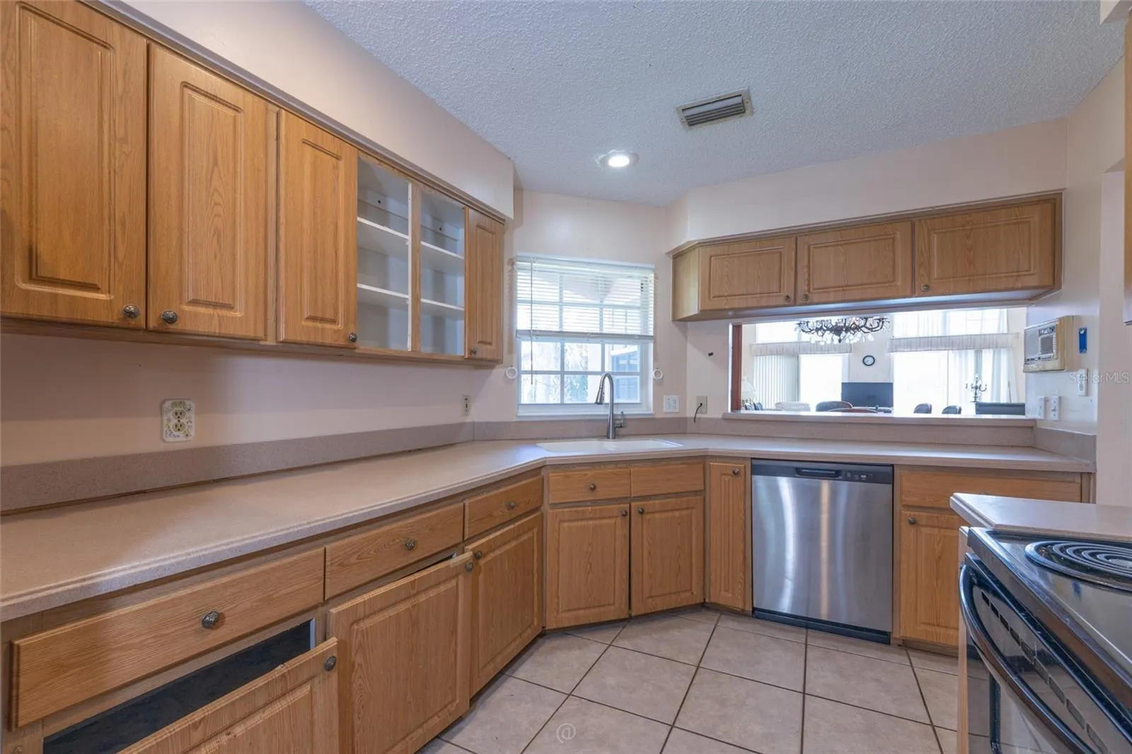 29 CHEROKEE CT W, photo 2