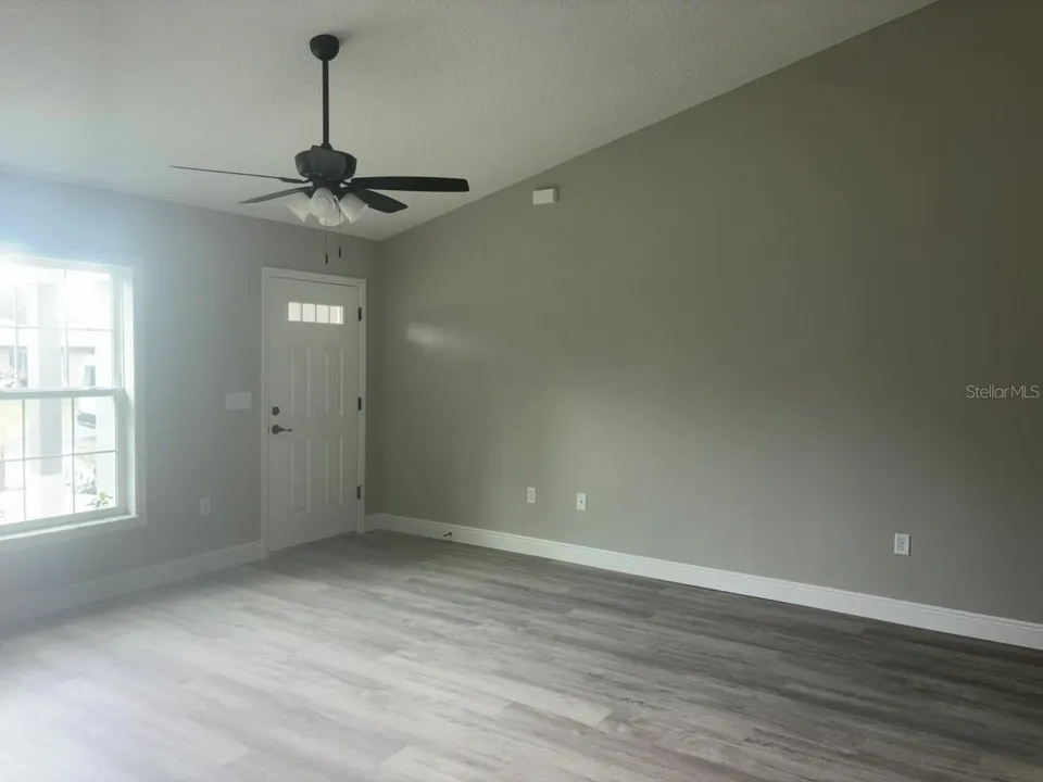 651 W BANCROFT DR, photo 9
