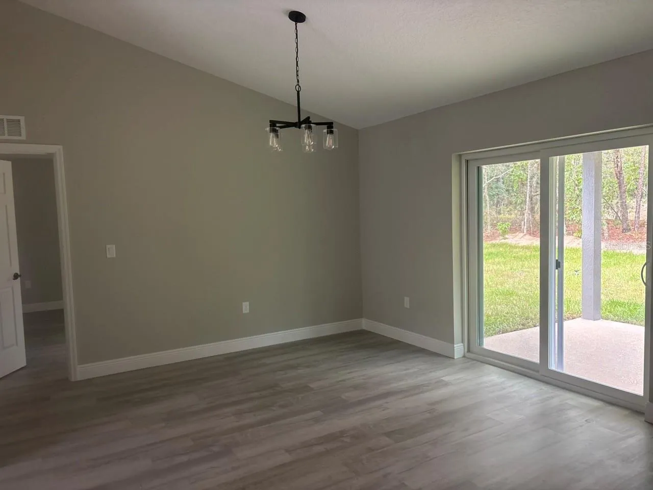 651 W BANCROFT DR, photo 15