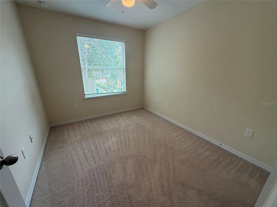 9460 STRONGBARK LN, photo 13