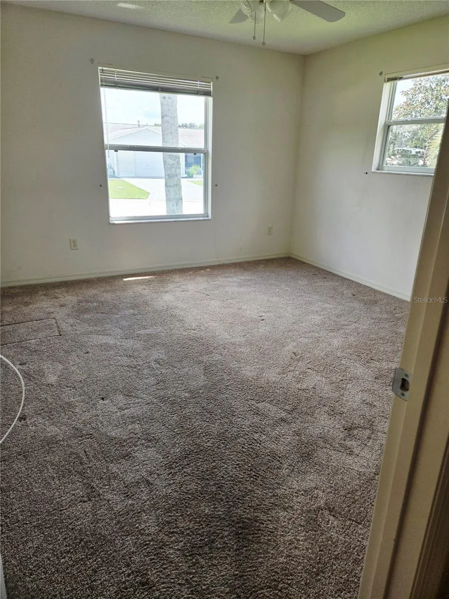 9533 SE 168TH MAPLESONG LN, photo 5