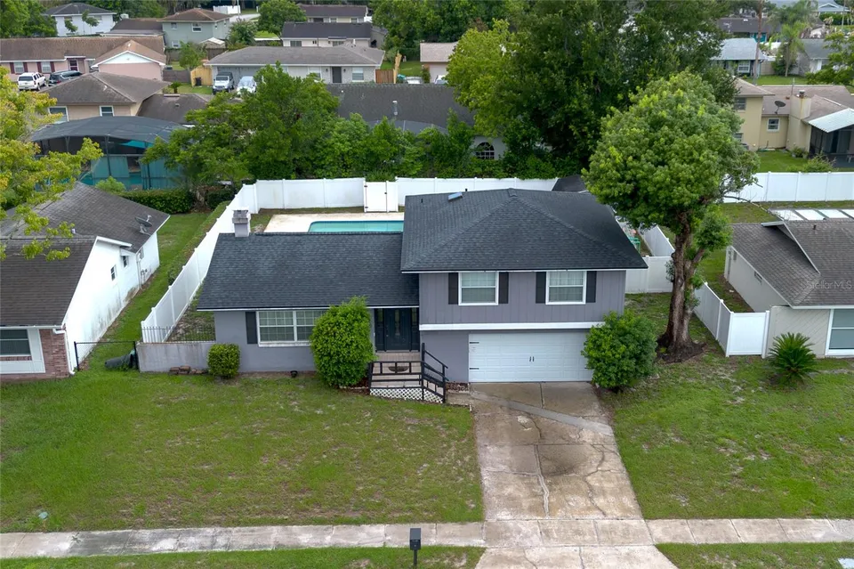 103 CASHEW CT, photo 2