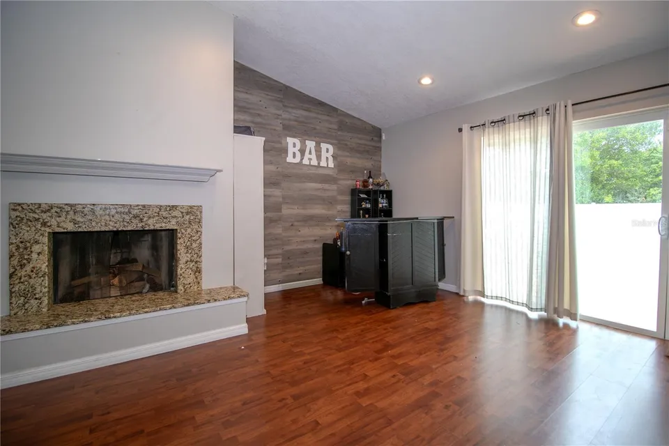103 CASHEW CT, photo 14
