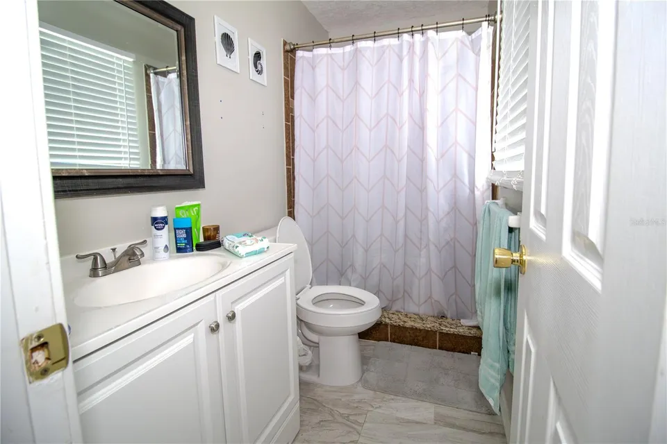 103 CASHEW CT, photo 16