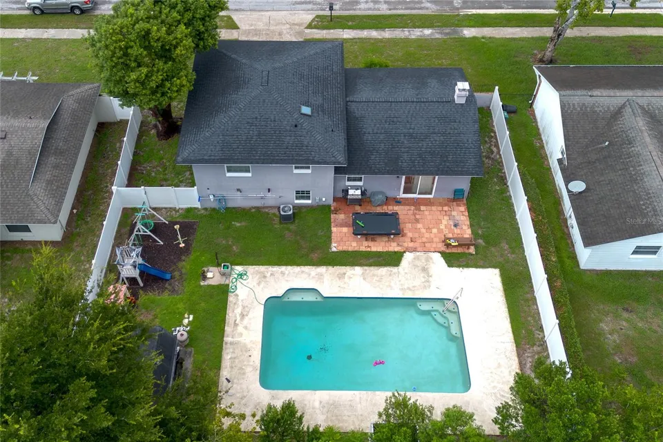103 CASHEW CT, photo 17