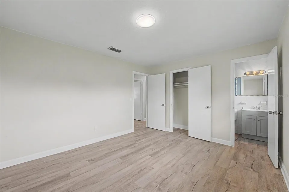 5608 12TH AVE S, photo 18