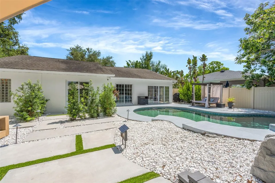 3819 W SAN MIGUEL ST, photo 8