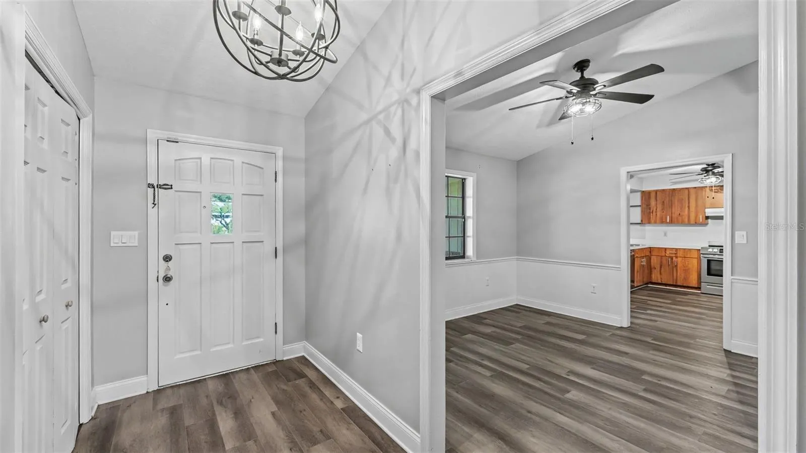 5195 OAKWOOD TRL, photo 3