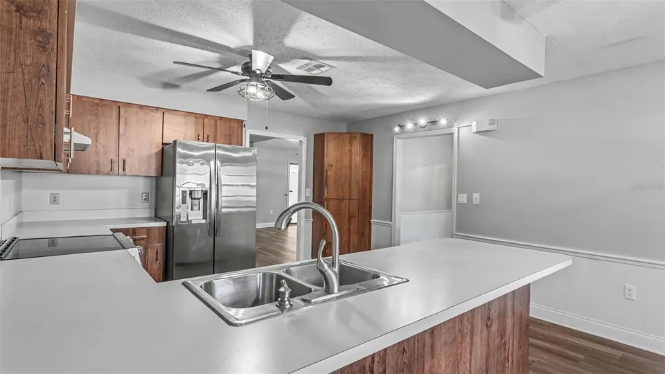 5195 OAKWOOD TRL, photo 10