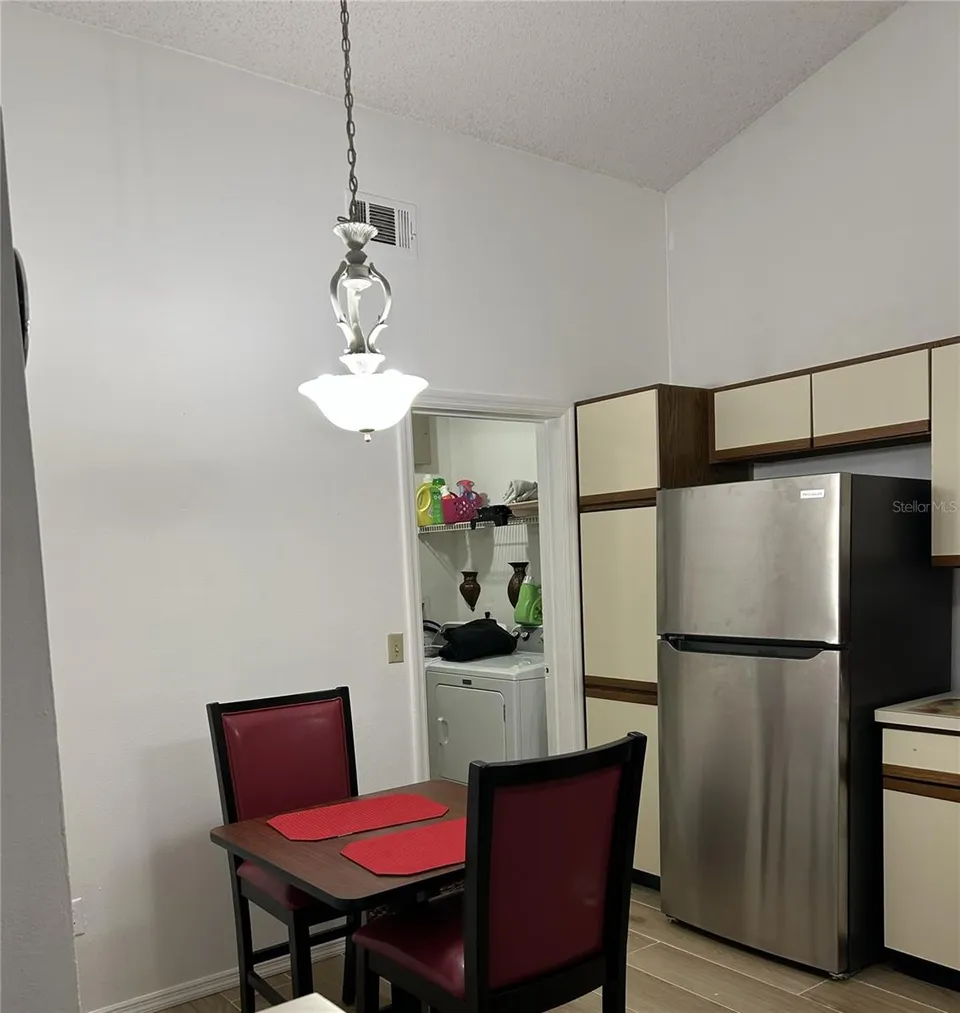 112 LAKEPOINTE CIR, photo 10