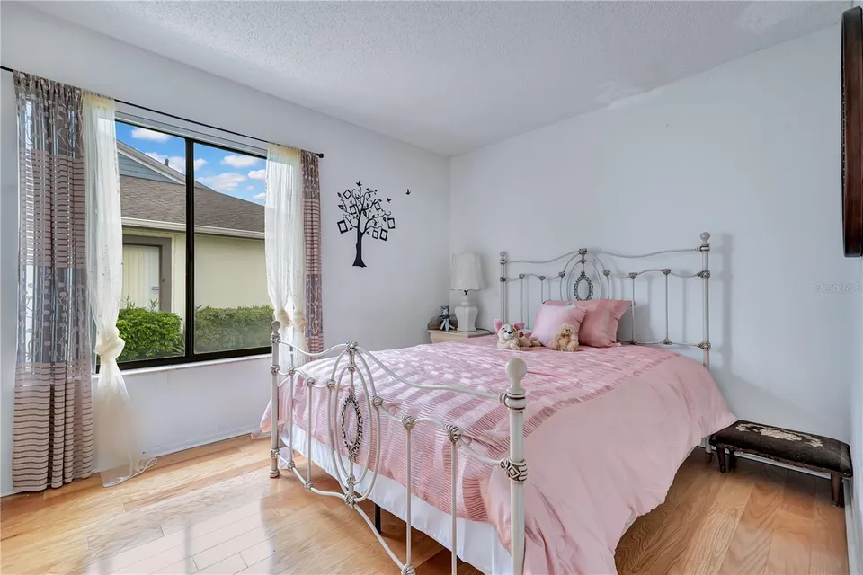 112 LAKEPOINTE CIR, photo 15
