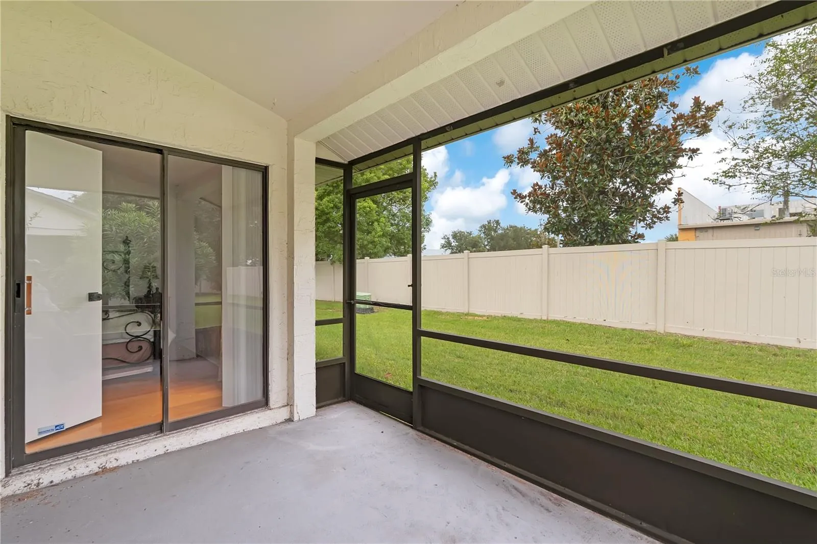 112 LAKEPOINTE CIR, photo 20