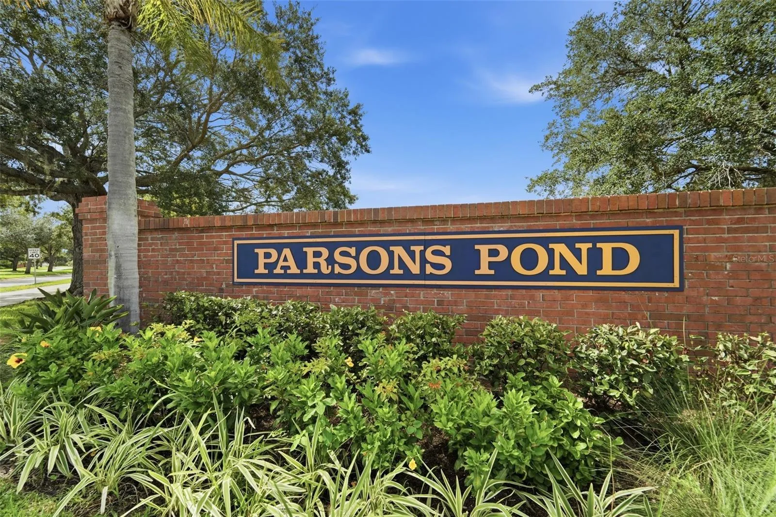 2411 PARSONS POND CIR, photo 2