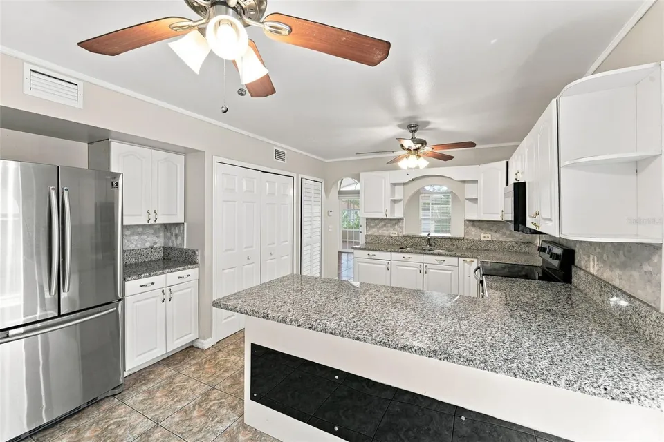 2411 PARSONS POND CIR, photo 7