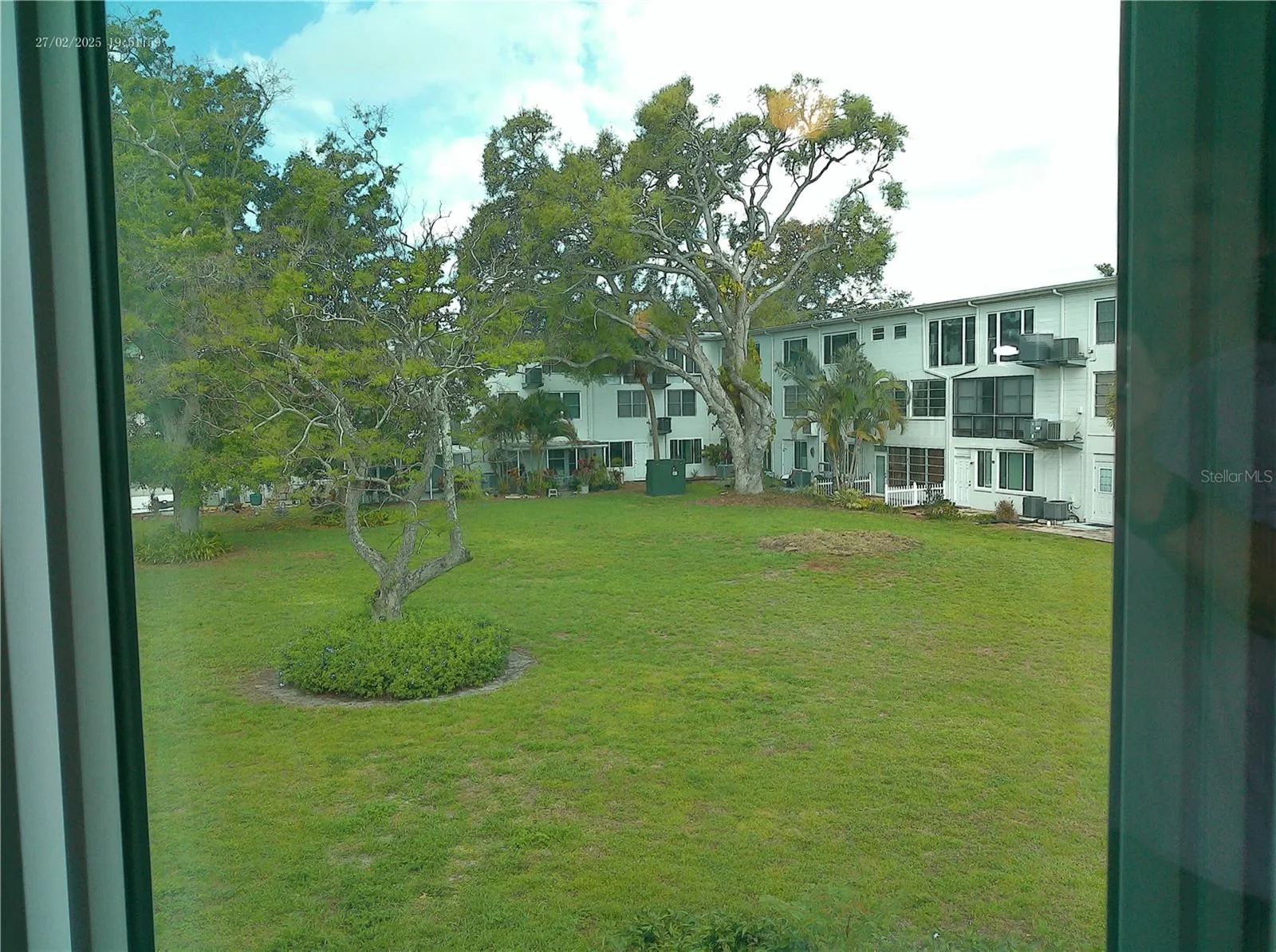 2011 AUSTRALIA WAY W #36, photo 16