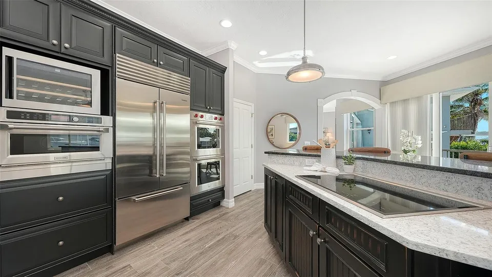 560 CHIPPING LN, photo 10